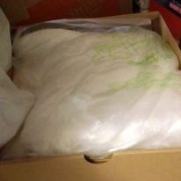 Bearpaw Boetis size 11 white fur winter boots - Picture 2 of 2